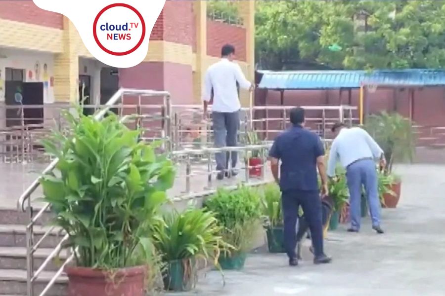 DelhiSchools BombThreat as 50 plus schools received threat mail