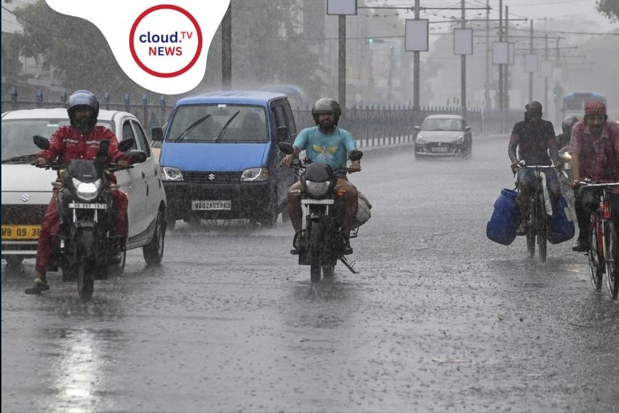 জোড়া ঘূর্ণাবর্তের প্রভাবে বৃষ্টি জারি বঙ্গে — ভারী বৃষ্টির সম্ভাবনা নেই