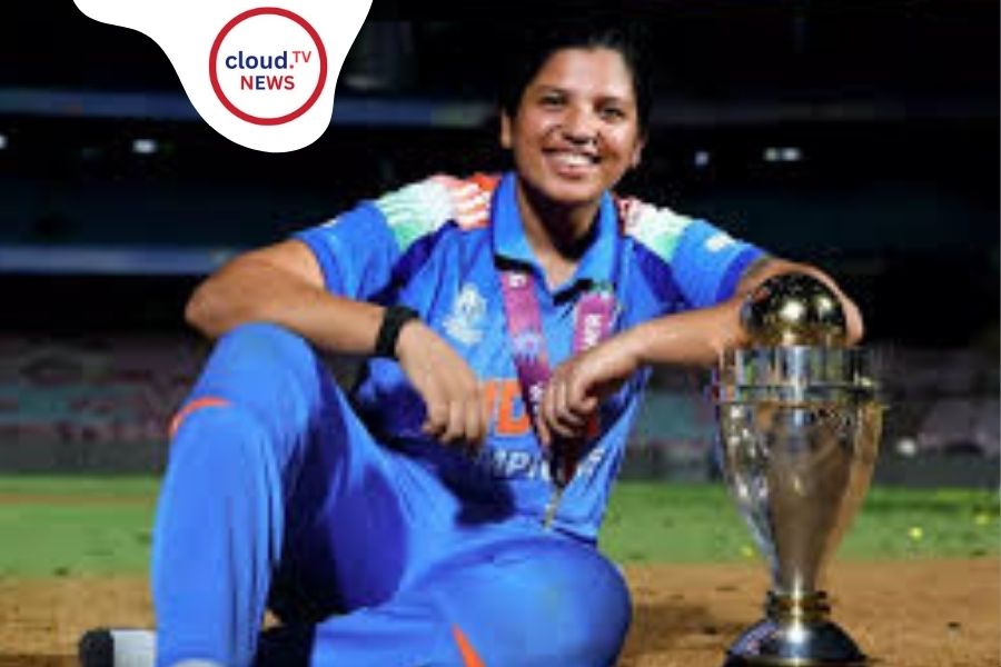 রিচা ঘোষকে পুলিশের চাকরির প্রস্তাব দিল রাজ্য সরকার: ফিরেই হবে সিদ্ধান্ত