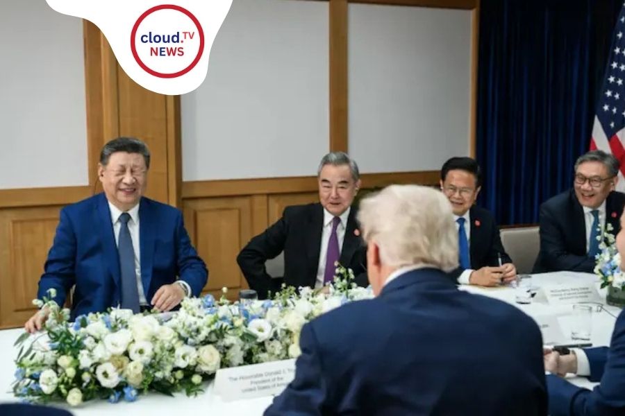 Xi Jinping laughing photo censorship China : কেন নেই সেই ছবি?