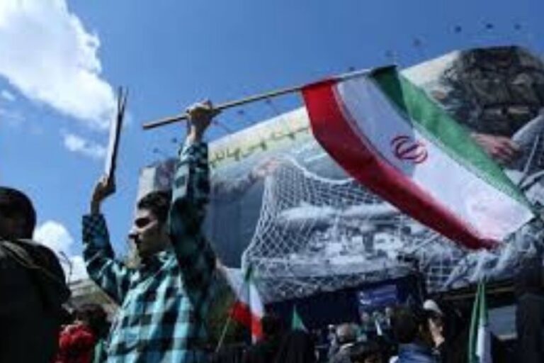 আলোচনায় ‘না’ Tehran-এর! US-এর প্রস্তাব ফিরিয়ে দিল Iran, বাড়ছে যুদ্ধের আশঙ্কা