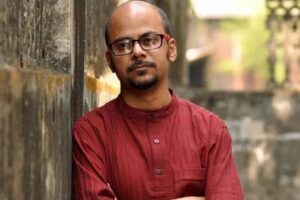 ভোটের মুখে বড় বিতর্ক! কবি শ্রীজাতের বিরুদ্ধে গ্রেফতারি পরোয়ানা—রাজনীতিতে তোলপাড় বাংলা