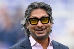 ‘১৫ বছরের মতোই খেলাটা উপভোগ করুক বৈভব’—সাঙ্গাকারার সতর্কবার্তা তরুণ বিস্ময়কে