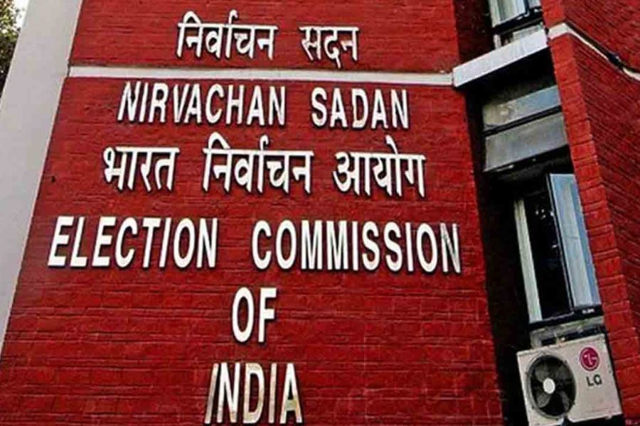 ভোটের মুখে বড় পদক্ষেপ! হিঙ্গলগঞ্জ থানার ওসি সাসপেন্ড করল নির্বাচন কমিশন