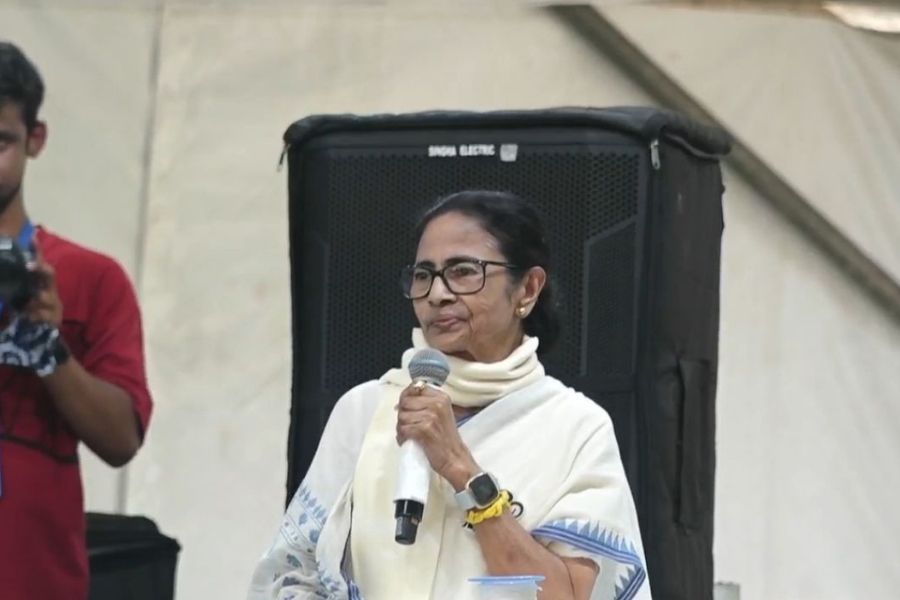 উত্তরপাড়ায় শক্তি প্রদর্শন মমতার! শীর্ষণ্যর সমর্থনে জনসভা, রাজনৈতিক উত্তেজনা চরমে